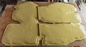 Pour rubber mold